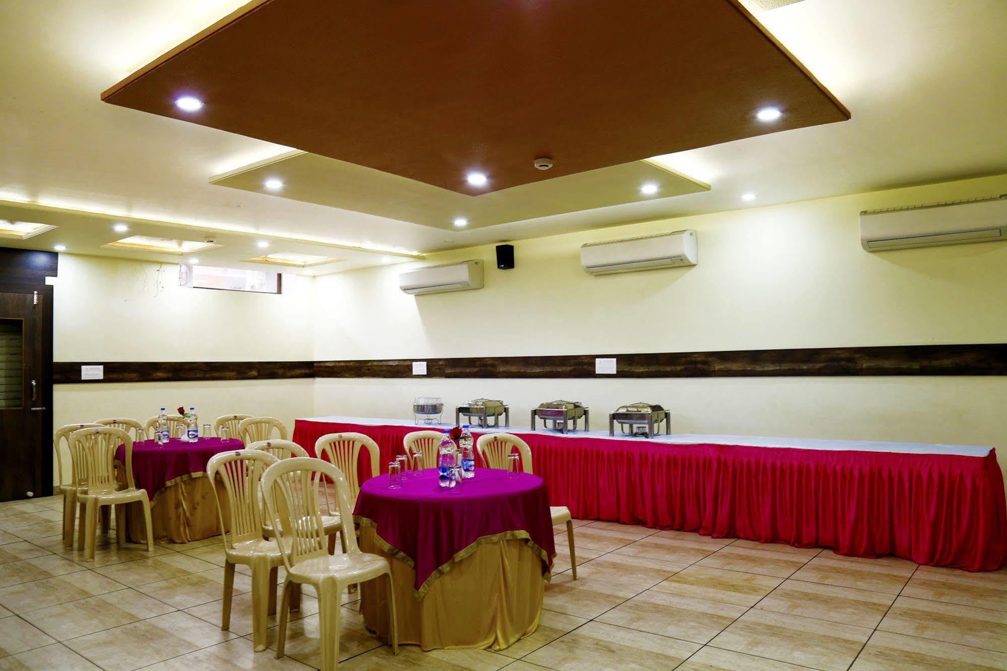 Fabhotel Padmavati Palace Mansarovar Jaipur Buitenkant foto
